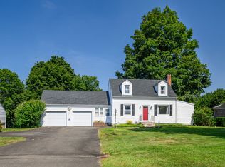 19 Valerie Ln, Danbury, CT 06811