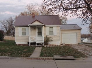 619S S Dewey St, Maryville, MO 64468