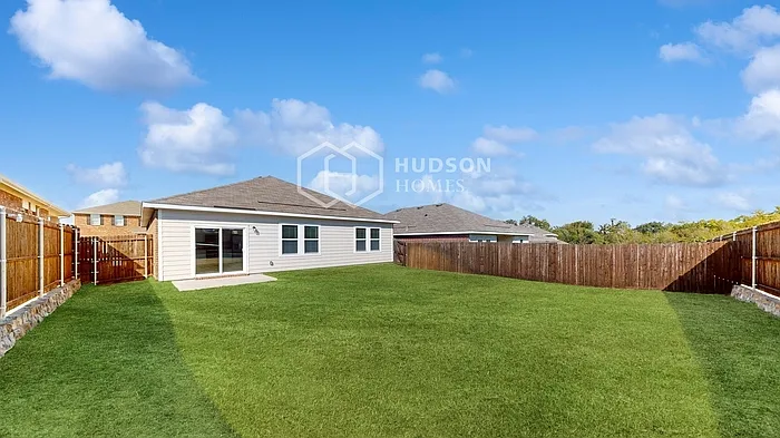 744 Devonshire Dr — Photo 34