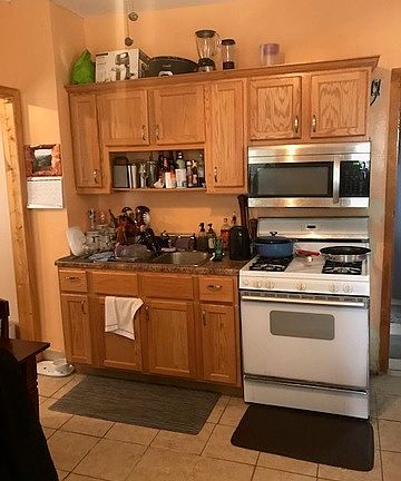 3rd image of 3145 N Oakley Ave #Ch