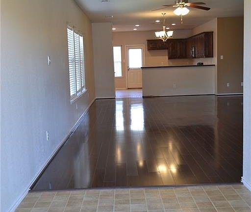 5th image of 1111 Noblewood Dr