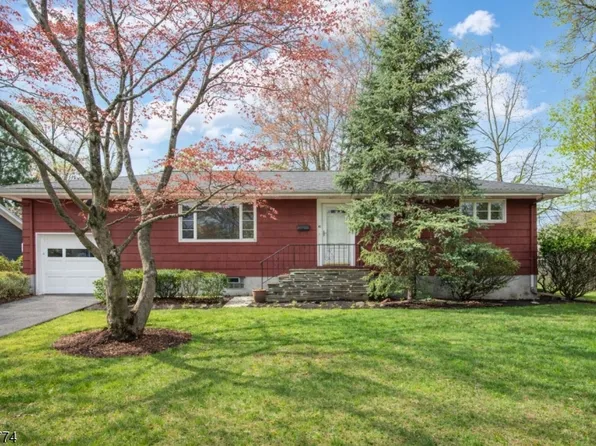 10 Laurel Pl, West Caldwell Twp., NJ 07006