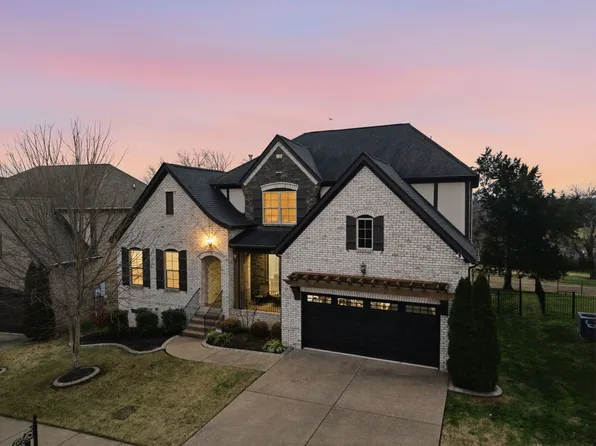 5177 Mountainbrook Cir, Hermitage, TN 37076