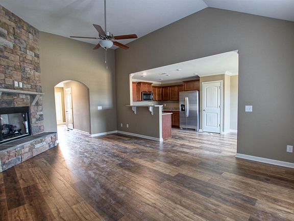 3rd image of 408 Spitzy Ln #110