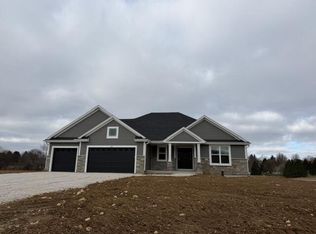 621 Wickland Way, Colgate, WI 53017