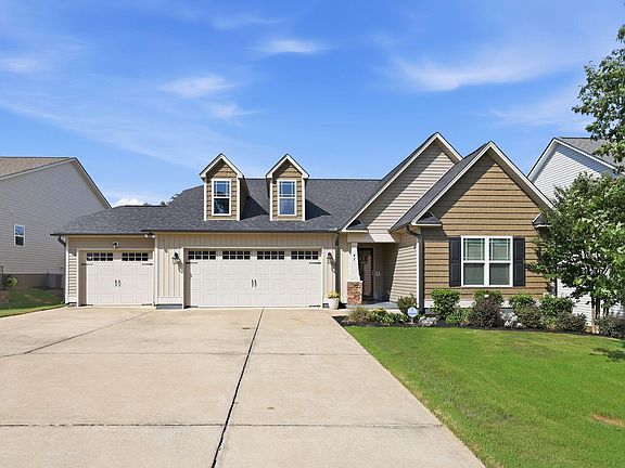2nd image of 47 Mountain View Dr