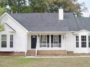 4517 Labrador Dr, Raleigh, NC 27616