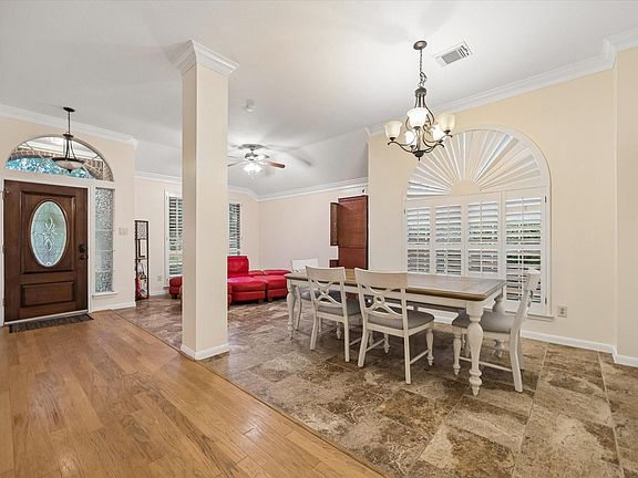 2nd image of 6607 Springcrest Dr