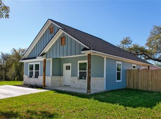 1313 Rollins Ave, Bryan, TX 77803