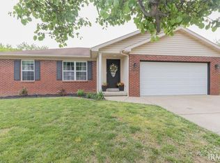 5188 Arches Dr, Newburgh, IN 47630