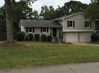 5430 New Castle St, Gainesville, GA 30507