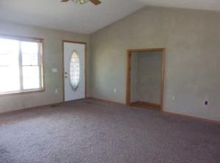 542 Crest Loop, Gassville, AR 72635