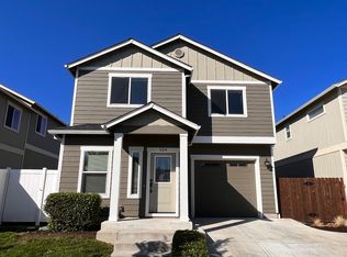 124 Poppy Bay Pl, Talent, OR 97540