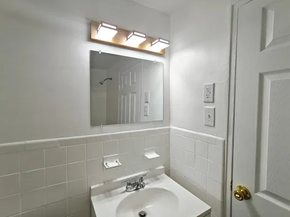 7131 Marshall Rd #A11, Upper Darby, PA 19082