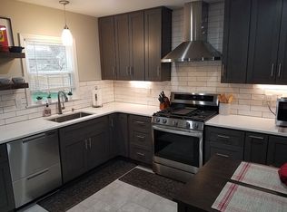 7217 Beverly St, Overland Park, KS 66204