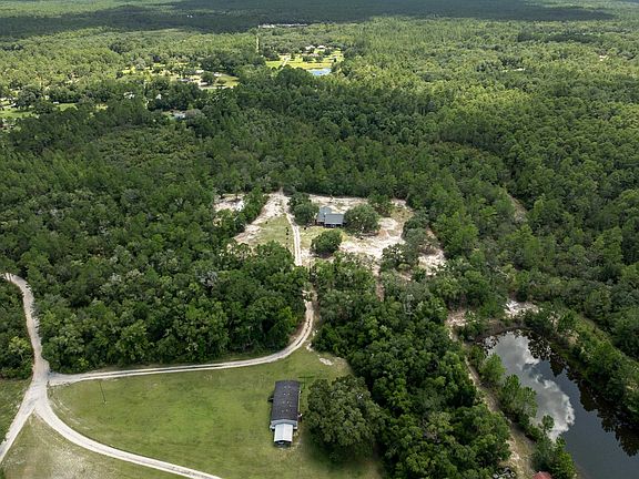 4th image of 128 Sanders Hill Rd