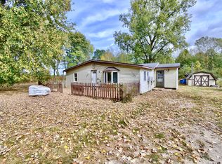 1401 S Miner Rd, Crystal, MI 48818