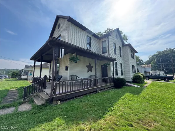 703 Spangler Dr, Zanesville, OH 43701