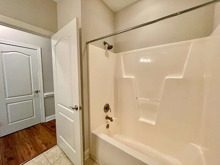 206 Fountainhead Ln #201 — Photo 5