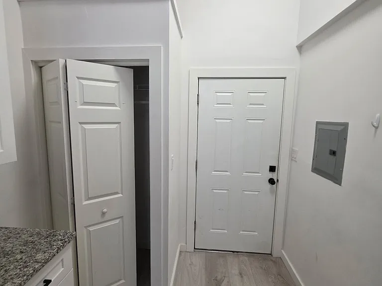 LARGE CLOSET