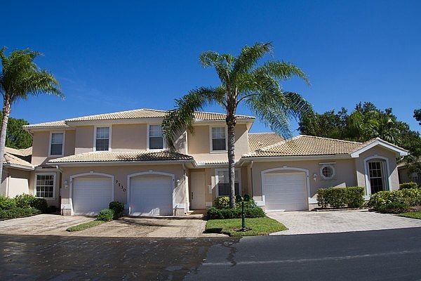 1st image of 7730 Woodbrook Cir APT 4