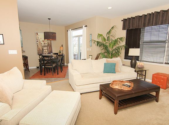 5th image of 2930 Glacier Way Unit B