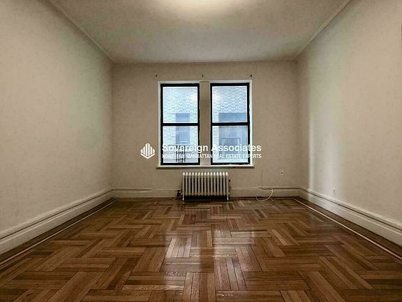 3rd image of 664 W 163rd St APT 39