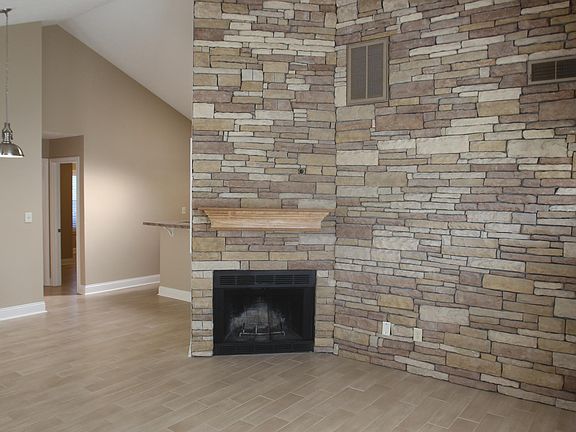 4th image of 485 Chelsea Woods Dr