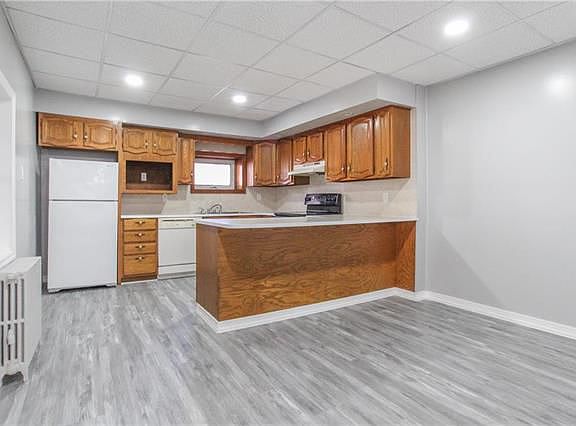 5th image of 312 N Heller Ave