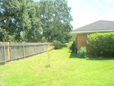 5th image of 2501 Chelsea Dr
