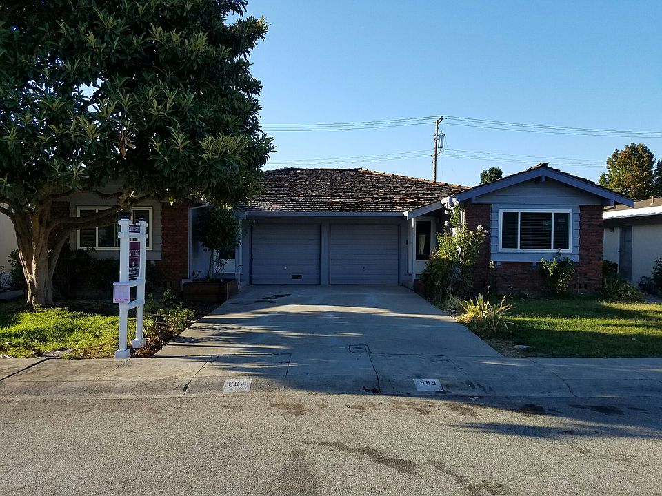 1st image of 967 Linden Dr