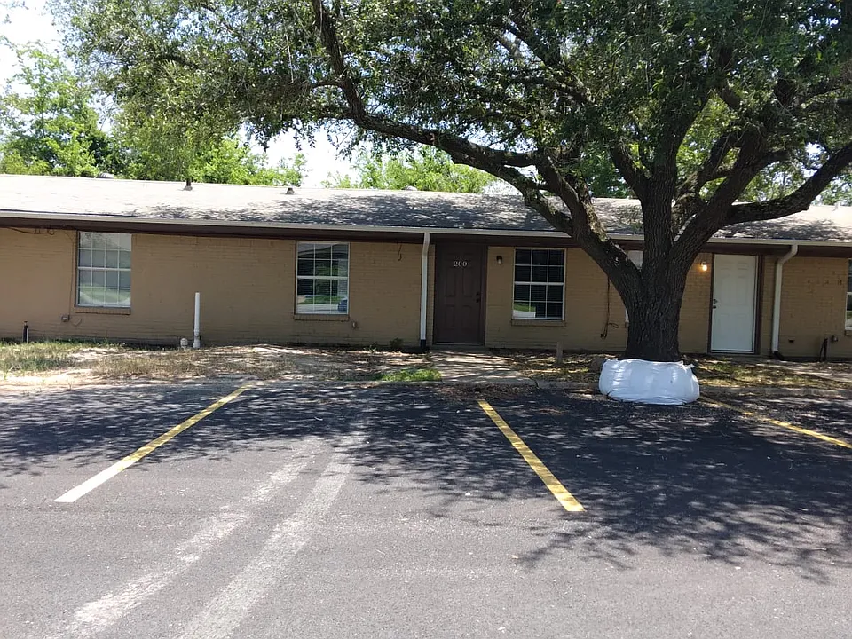 220 Bois D Arc St #300