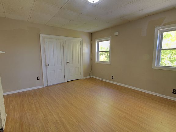 5th image of 908 Bridge Ave APT 2