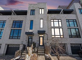 805 Kingsmere Ave, Ottawa, ON K2A3J8