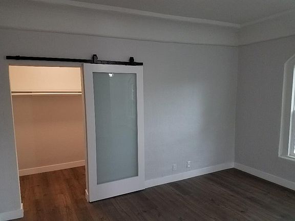 4th image of 125 W Palmer Ave #9