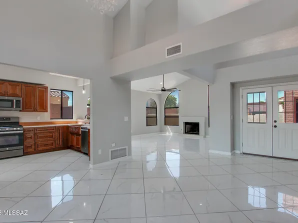 8664 N Bobby Jones Dr, Tucson, AZ 85742