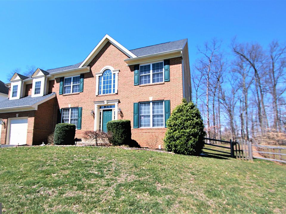 1st image of 3747 Stonewall Manor Dr