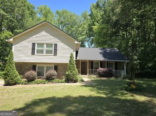 155 N Fayette Ct, Fayetteville, GA 30214