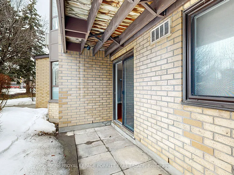 3835 Lake Shore Blvd W #104 — Photo 43