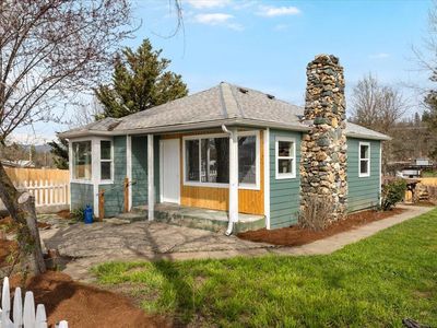 185 Peach St, Merlin, OR, 97532