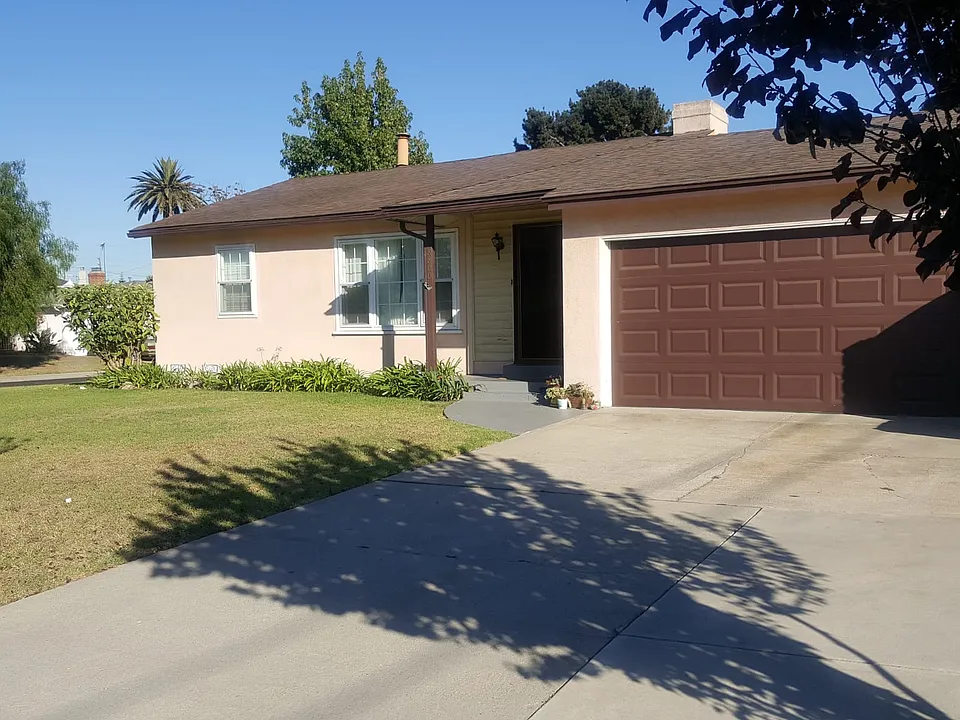8800 Wiley Post Ave