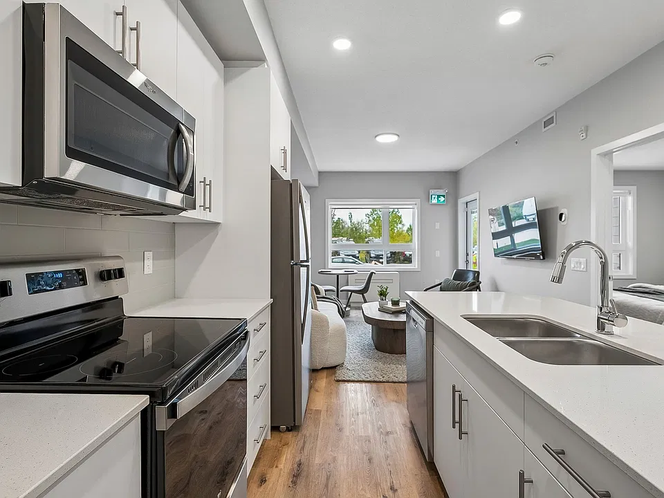 75 Oliver Ln