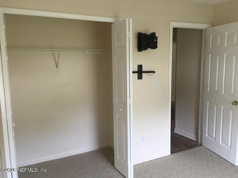 5058 Acre Estates Dr W — Photo 19