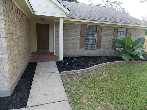 4th image of 7451 Wood Bluff Blvd