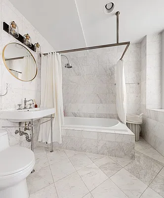 Rented by Compass | media 28