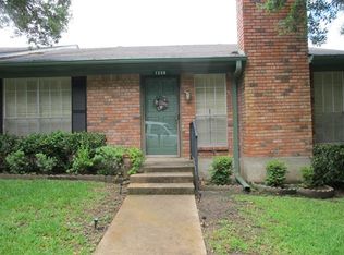 1228 Lexington Dr, Corsicana, TX 75110