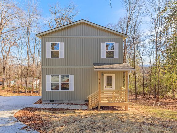 3rd image of 3622 Mountain View Dr