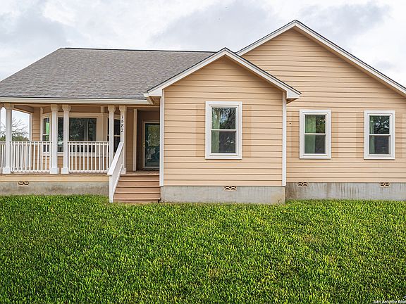 2nd image of 1582 ENGLISH HOLLOW DR