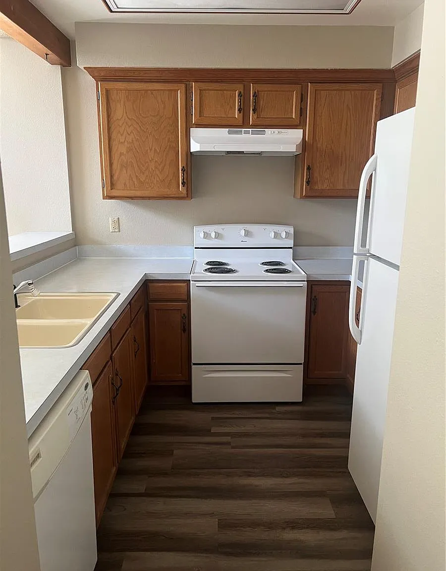 2 bed, 2.5 bath, 1255 sqft, $2,195 — Photo 4