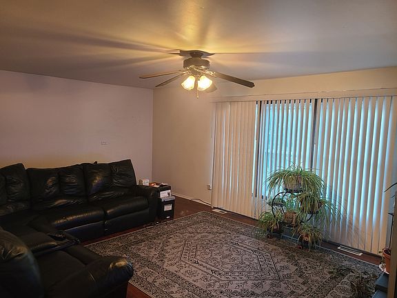 3rd image of 1028 Newport Hbr #0